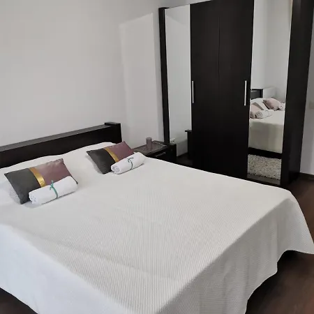 Apartament - Tampa Апартаменти *